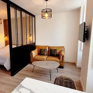 Studio Neuf De Designer Bien Agence En Plein Centre De , Vannes France